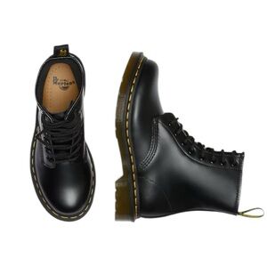 Dr. Martens 1460W Women’s 
Smooth Black Leather 8 eyelet Lace Up Boots | 8L